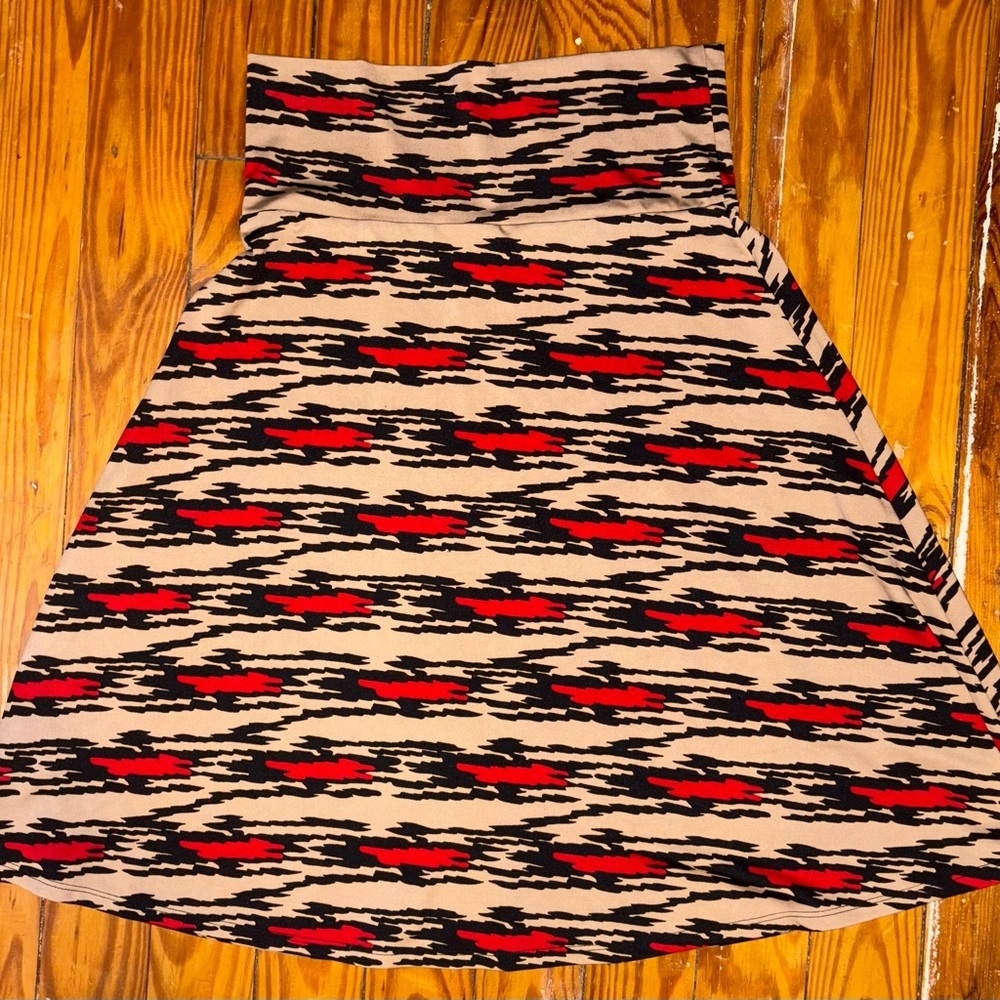 LuLaRoe‎ Red and Black Patterned Women's Skirt